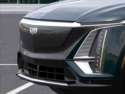 New 2025 Cadillac Lyriq Luxury image 13