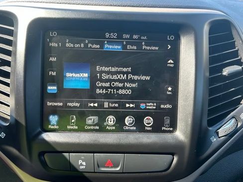 Used 2018 Jeep Cherokee Limited AWD/4WD image 17