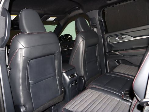 Used 2025 Ford Explorer ST-Line w/ Premium Package image 55