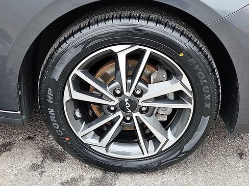 Used 2023 Kia Forte LXS image 8