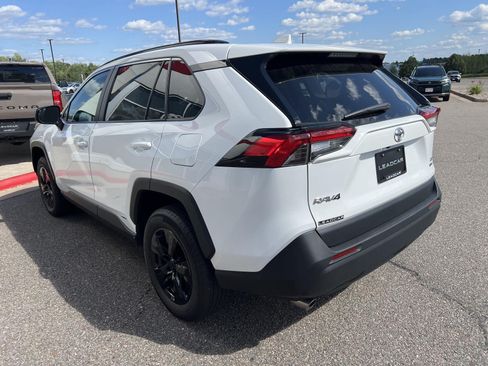 Used 2025 Toyota RAV4 LE AWD/4WD image 27