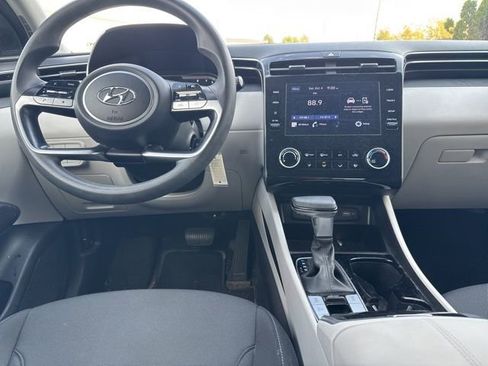 Used 2022 Hyundai Tucson SE w/ Cargo Package image 23