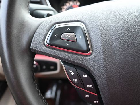 Used 2018 Lincoln MKC Reserve image 10