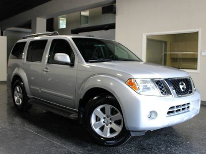 Used 2009 Nissan Pathfinder SE