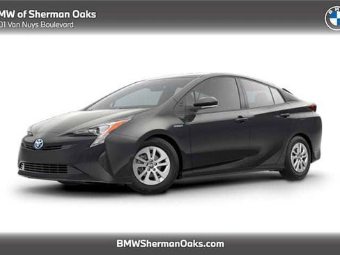 Used 2017 Toyota Prius Two image 1