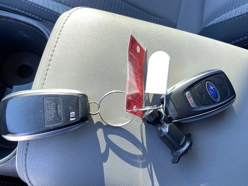 Used 2024 Subaru Outback Premium image 41