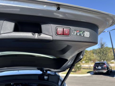 Used 2025 Mercedes-Benz GLS 450 GLS 450 image 13