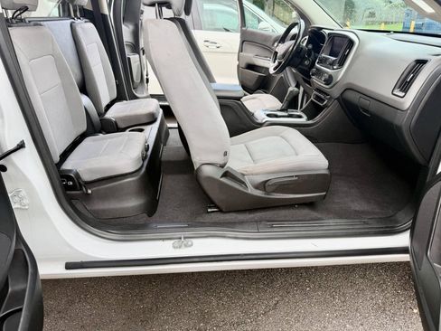 Used 2020 Chevrolet Colorado LT w/ Safety Package RWD image 4