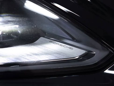 Certified 2026 Porsche Cayenne AWD/4WD image 16