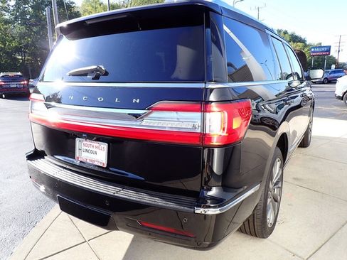 Used 2020 Lincoln Navigator Reserve image 5