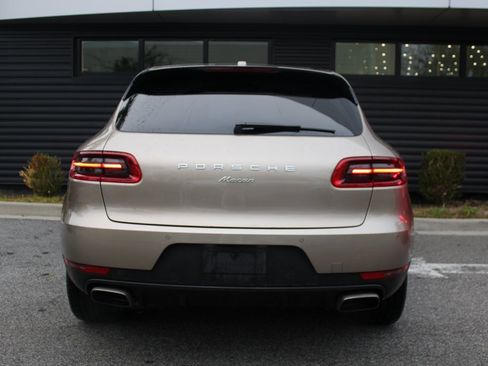Used 2018 Porsche Macan image 6