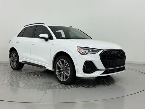 Used 2024 Audi Q3 2.0T Premium AWD/4WD image 7