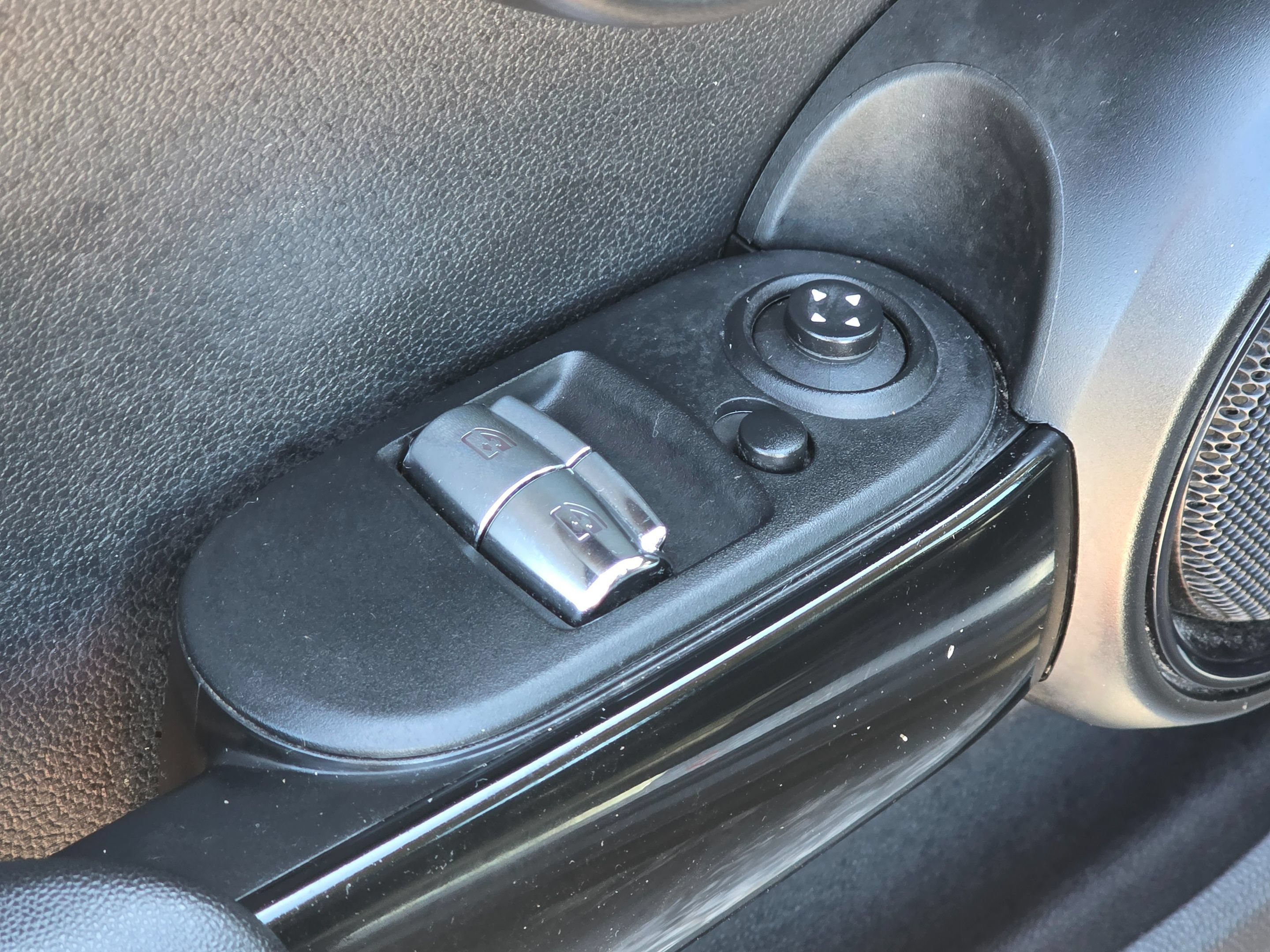 Used 2016 MINI Cooper S FWD image 28