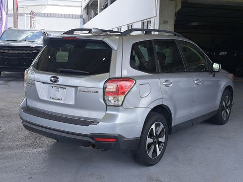 Used 2018 Subaru Forester 2.5i Premium w/ All-Weather Package AWD/4WD image 2