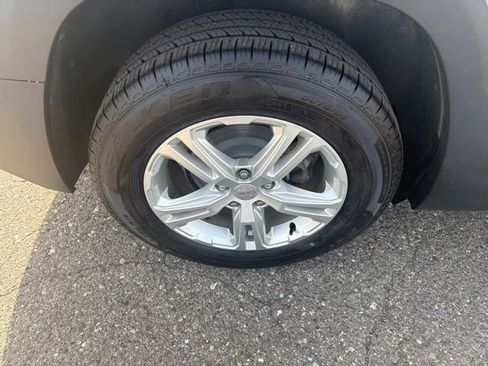 Used 2018 GMC Terrain SLE w/ Driver Convenience Package AWD/4WD image 10