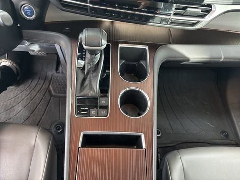 Used 2021 Toyota Sienna XLE image 25