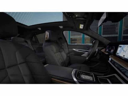 New 2026 BMW 760i xDrive w/ Executive Package AWD/4WD image 9