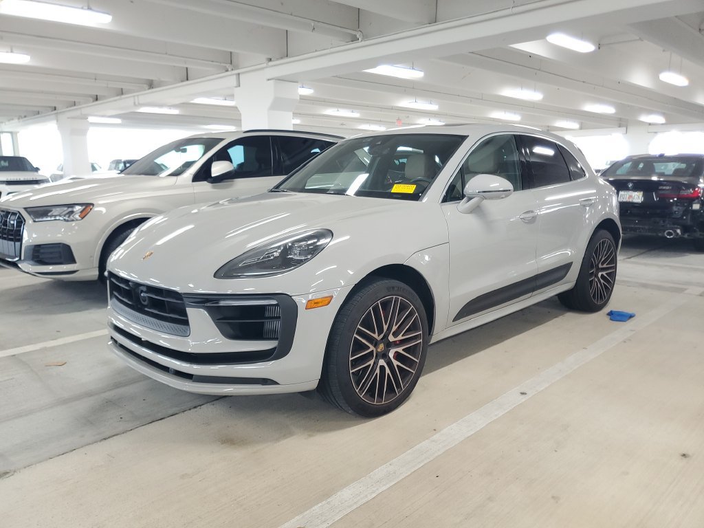 Used 2024 Porsche Macan S AWD/4WD image 1
