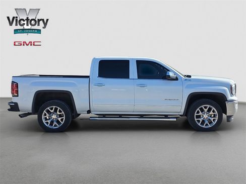 Used 2018 GMC Sierra 1500 SLT image 18