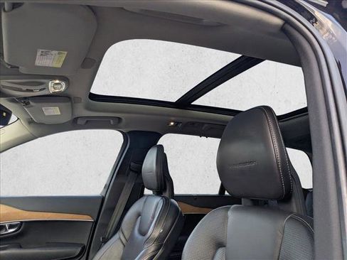 Used 2016 Volvo XC90 T8 Inscription AWD/4WD image 16