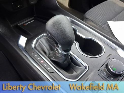 Used 2023 Chevrolet Traverse LT AWD/4WD image 19