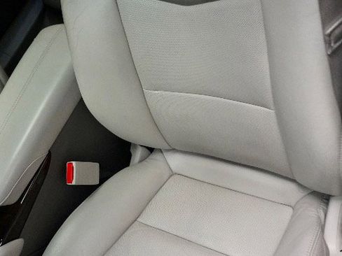 Used 2013 Cadillac XTS Platinum w/ Driver Assist Package image 4