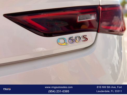 Used 2017 INFINITI Q60 3.0t w/ Premium Plus Package 3.0T AWD/4WD image 7