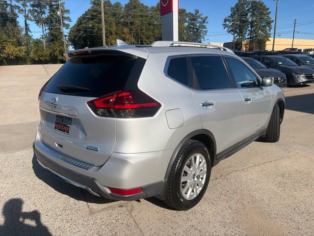 Used 2019 Nissan Rogue S w/ Special Edition Package FWD image 6