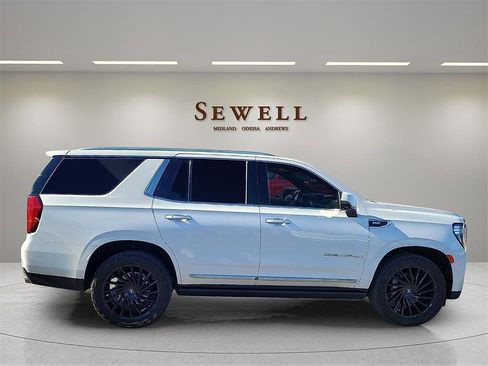 Used 2023 GMC Yukon Denali image 6