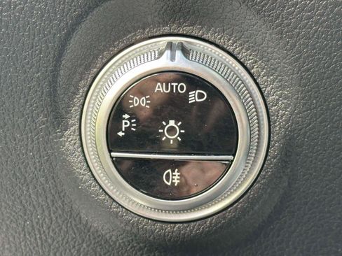 Certified 2023 Mercedes-Benz C 300 4MATIC Sedan image 18