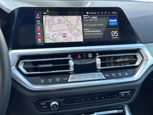 Used 2022 BMW M4 Coupe image 15