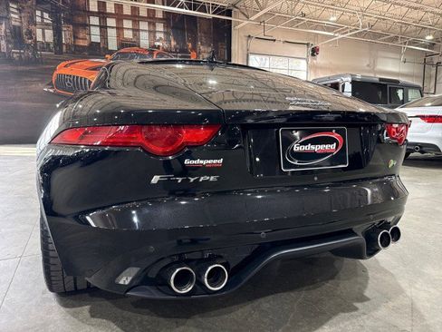 Used 2015 Jaguar F-TYPE R image 39