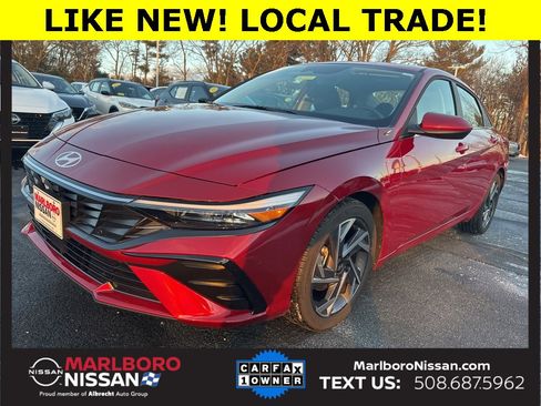 Used 2025 Hyundai Elantra SEL image 3