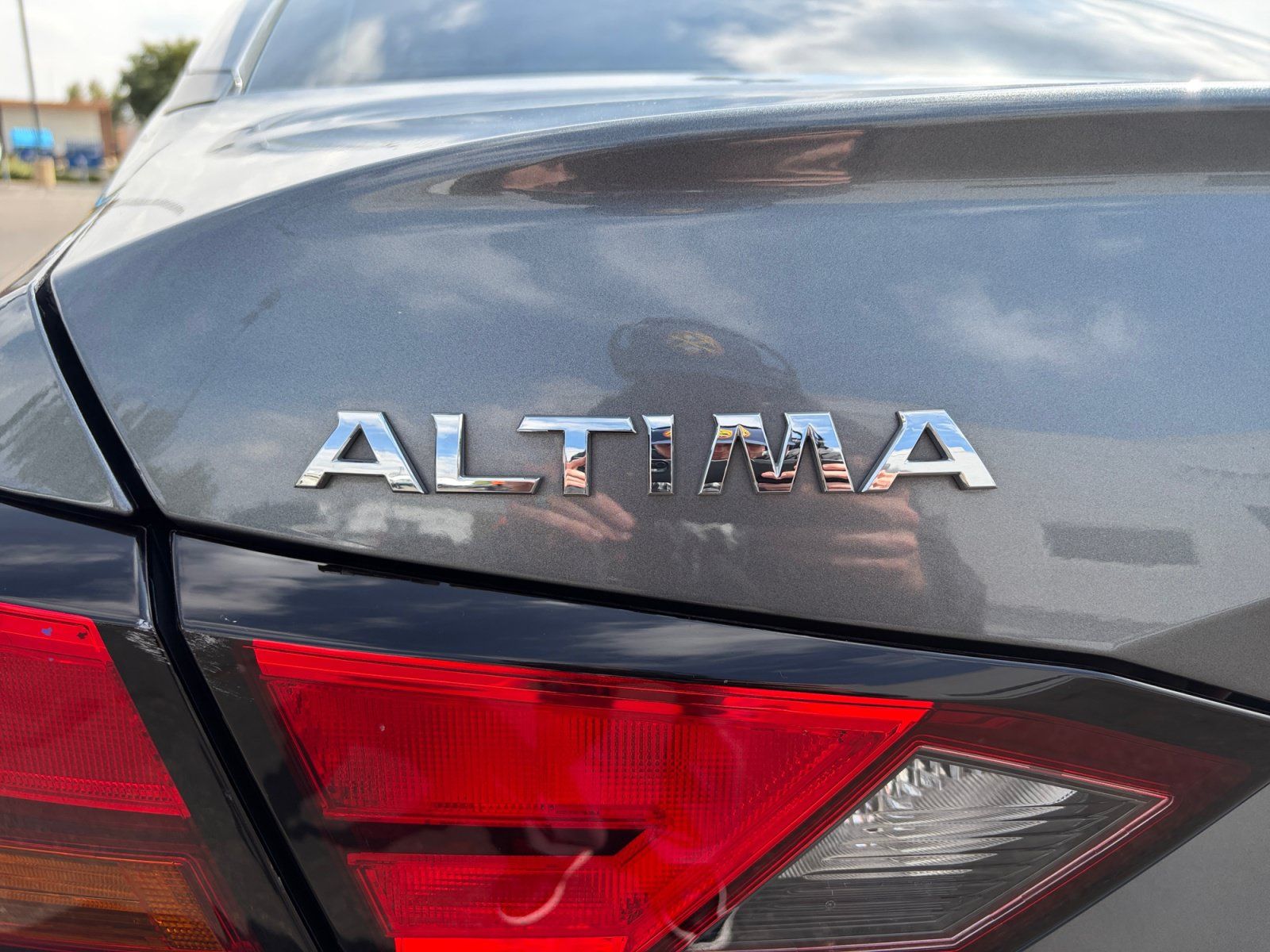 Used 2021 Nissan Altima 2.5 SR FWD image 24
