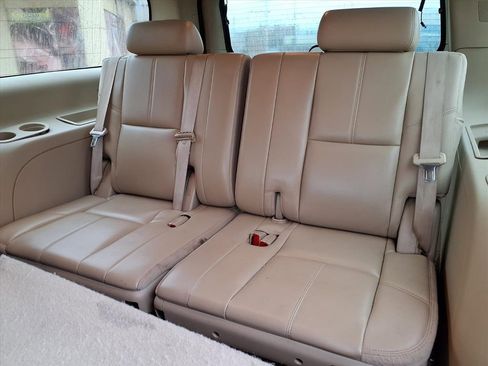 Used 2012 GMC Yukon XL SLT w/ SLT-2 Equipment Package image 15