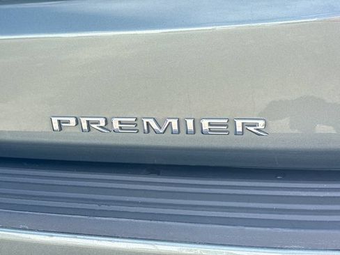 Used 2023 Chevrolet Tahoe Premier RWD image 10