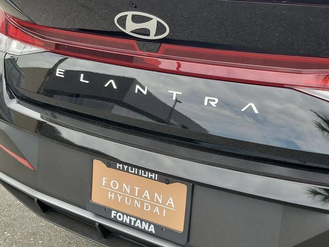 New 2026 Hyundai Elantra SEL Sport FWD image 28