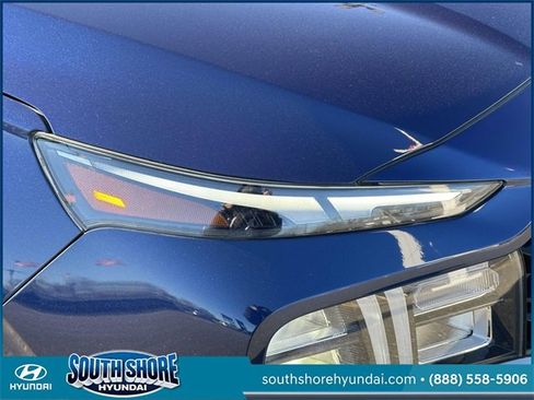 Certified 2023 Hyundai Santa Fe SEL image 8