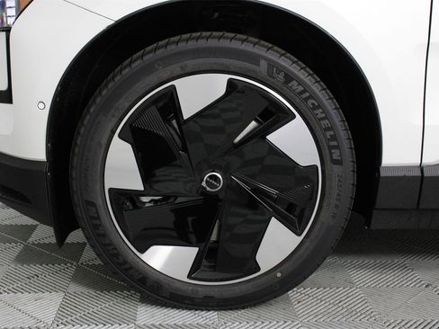 New 2026 Volvo EX30 Ultra image 12