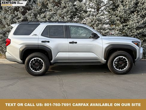 Used 2025 Toyota 4Runner TRD Off-Road image 10