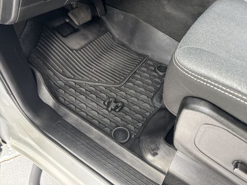 Used 2023 RAM 1500 Tradesman AWD/4WD image 16