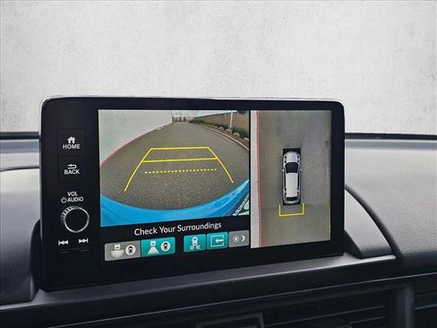 Used 2023 Honda Pilot TrailSport image 25