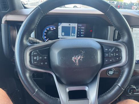 Used 2022 Ford Bronco Outer Banks w/ Sasquatch Package AWD/4WD image 17