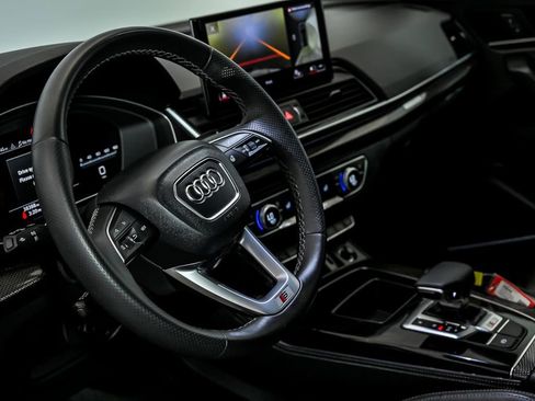 Used 2023 Audi SQ5 Prestige AWD/4WD image 17