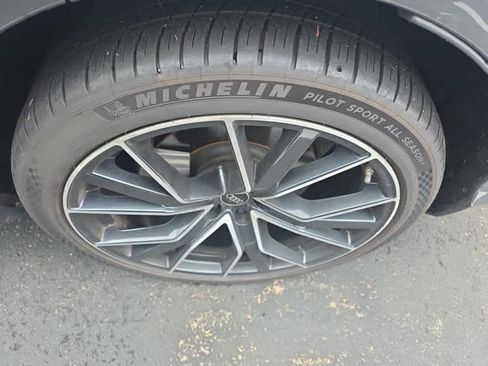 Used 2023 Audi Q7 3.0T Prestige w/ Prestige Package image 8