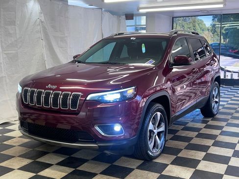 Used 2019 Jeep Cherokee Limited image 3