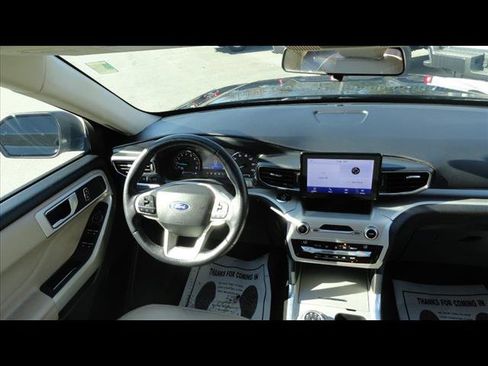 Used 2021 Ford Explorer XLT w/ Equipment Group 202A image 20