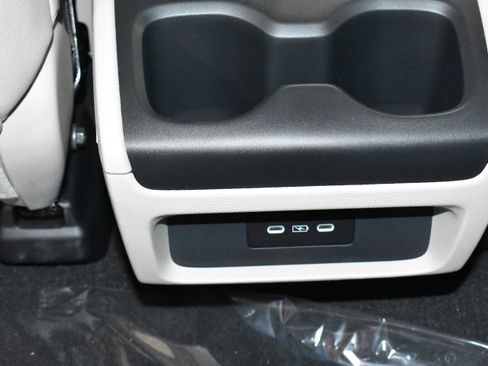 New 2026 Honda Odyssey Touring image 31