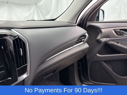 Used 2018 Chevrolet Traverse LT image 22