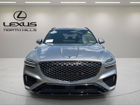 Used 2025 Genesis GV70 3.5T Sport AWD/4WD image 2